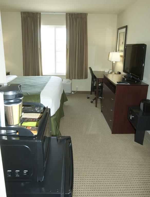 Cobblestone Inn & Suites - Langdon Bagian luar foto