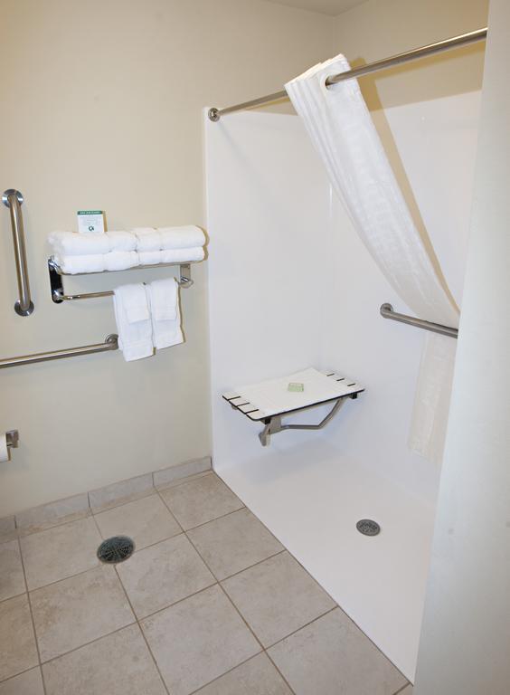 Cobblestone Inn & Suites - Langdon Bagian luar foto