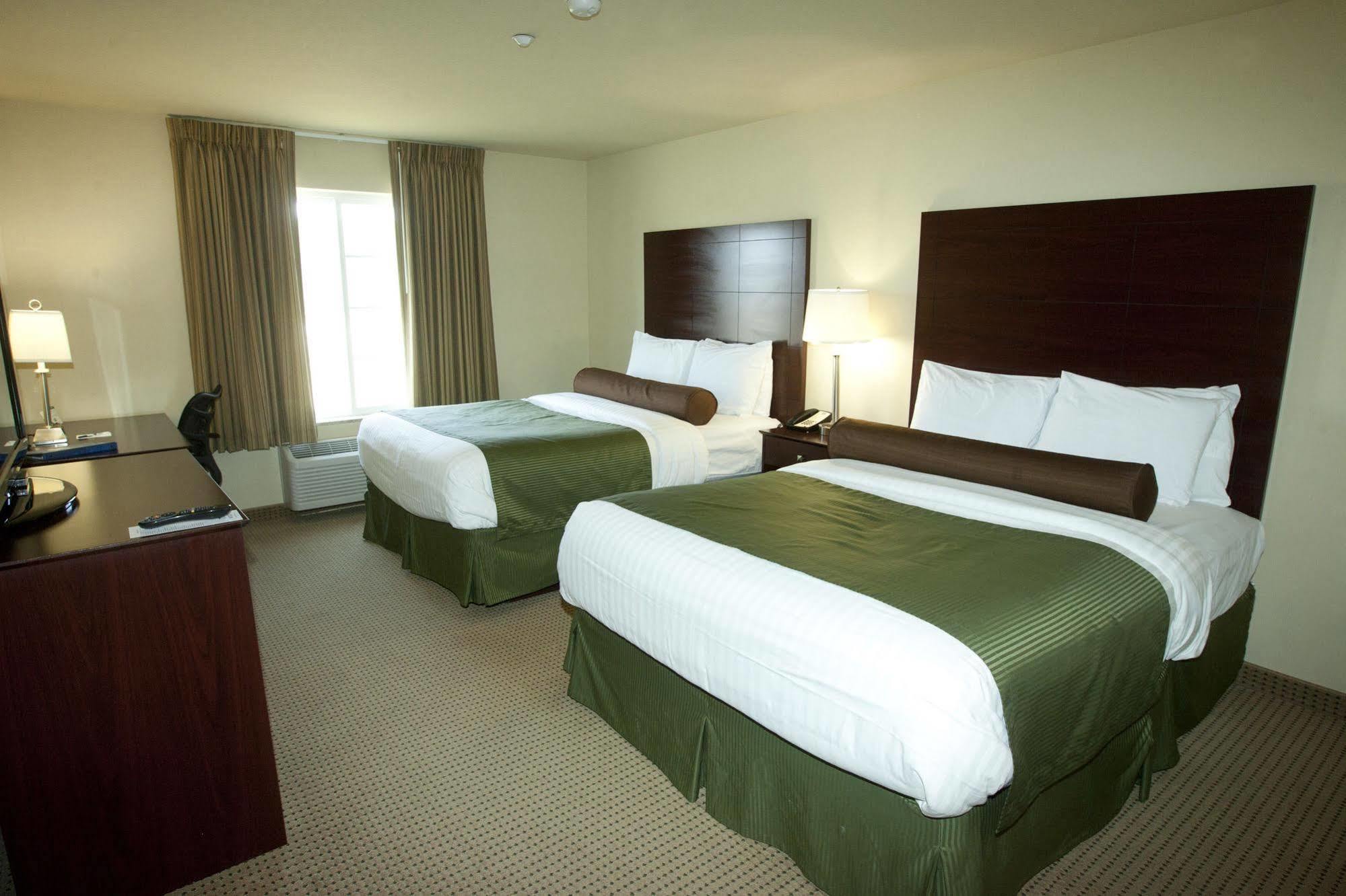 Cobblestone Inn & Suites - Langdon Bagian luar foto