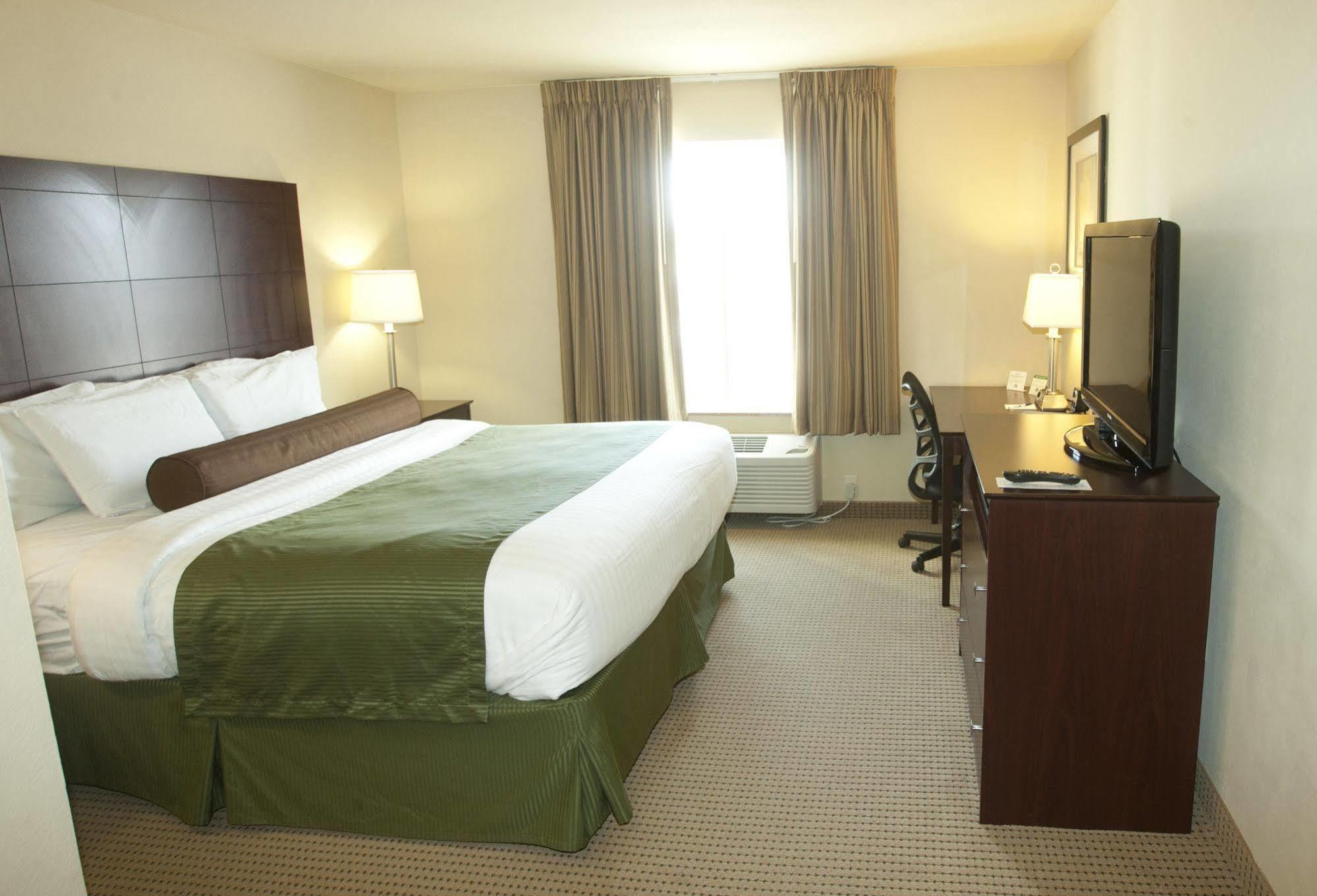 Cobblestone Inn & Suites - Langdon Bagian luar foto