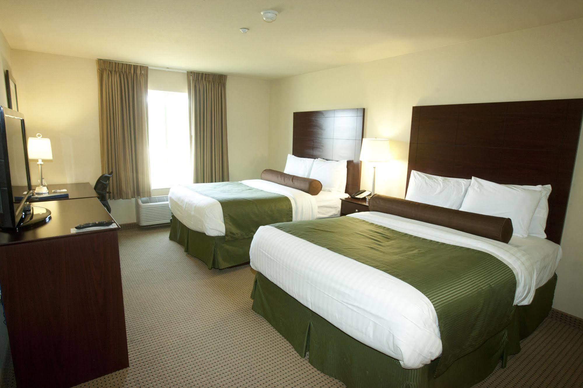 Cobblestone Inn & Suites - Langdon Bagian luar foto
